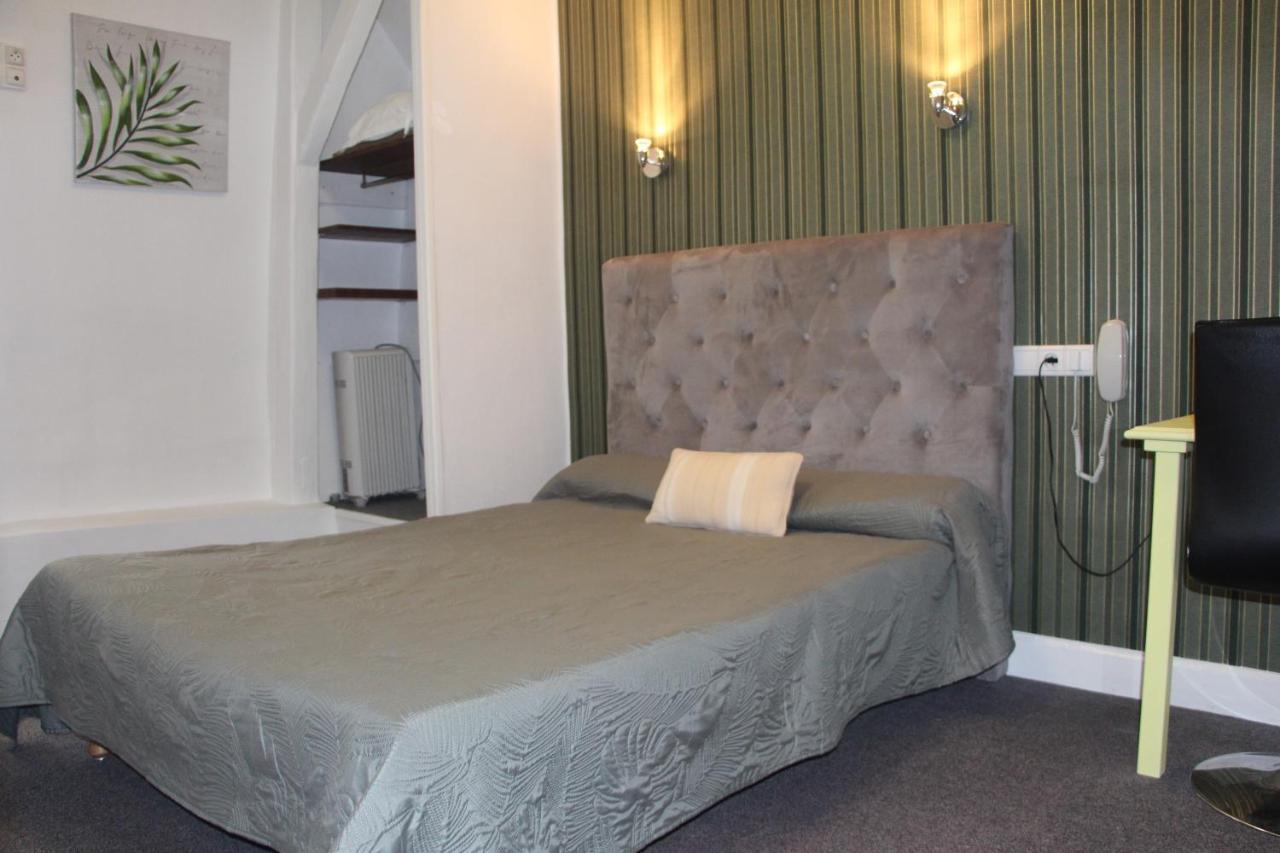 Hotel Au Chapon Fin Poitiers Exterior photo