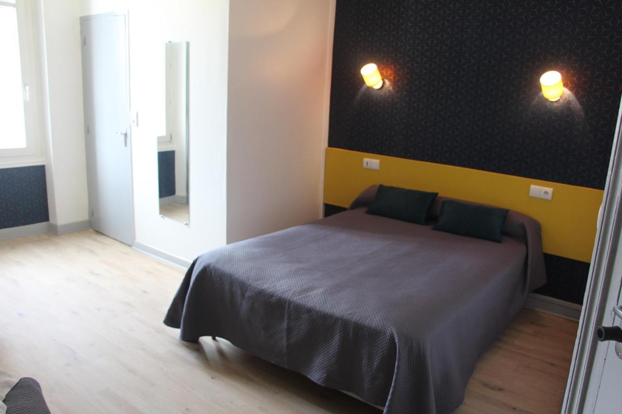 Hotel Au Chapon Fin Poitiers Exterior photo