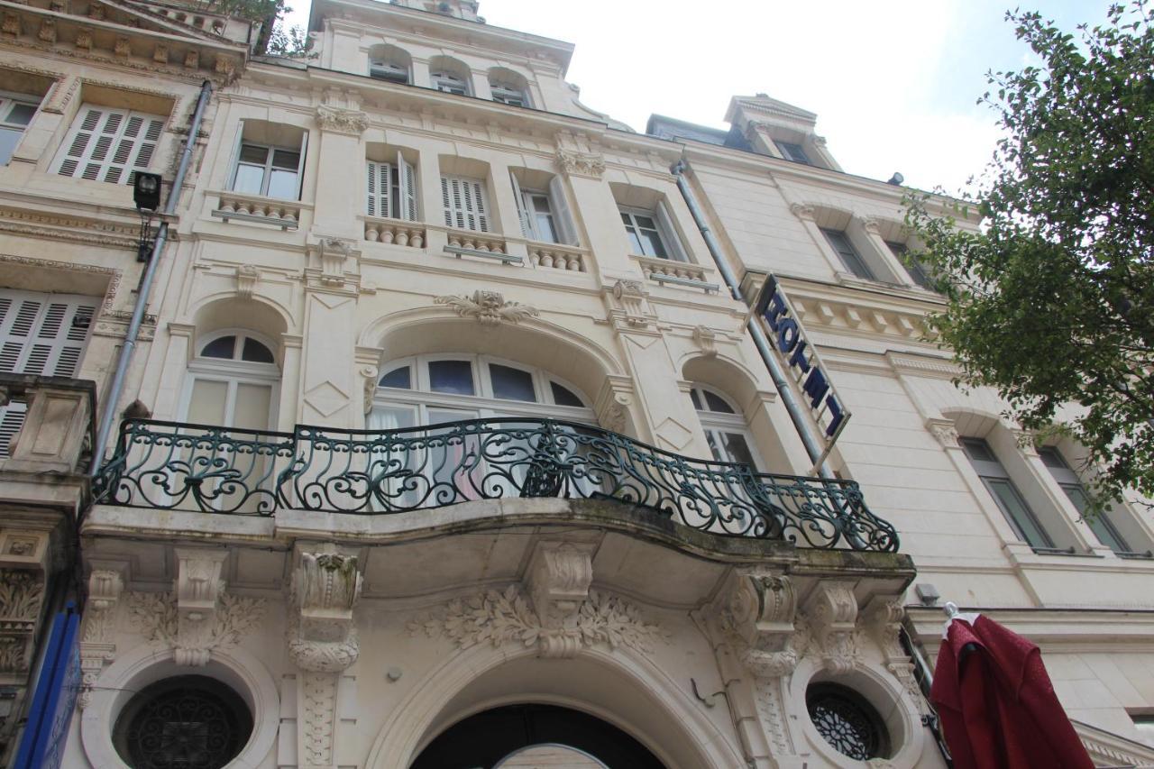 Hotel Au Chapon Fin Poitiers Exterior photo
