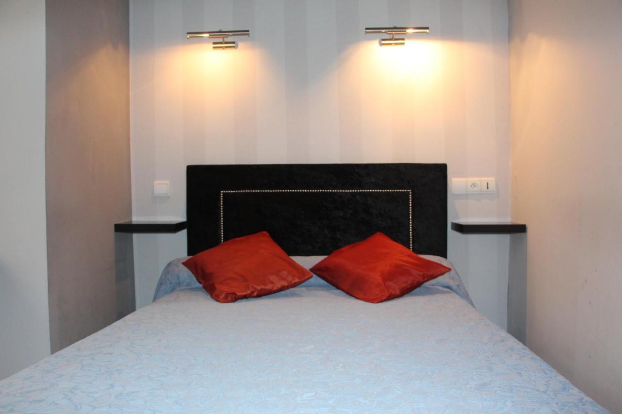Hotel Au Chapon Fin Poitiers Exterior photo